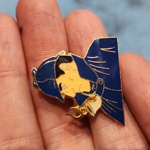Blue and Gold Sherlock Holmes Pin